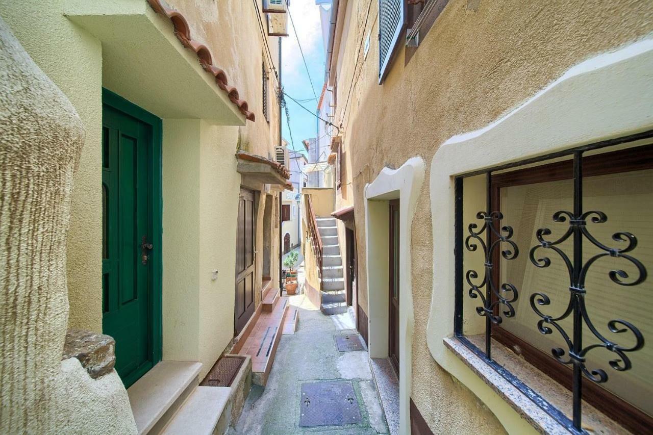 Apartment Caramella Baška Eksteriør bilde